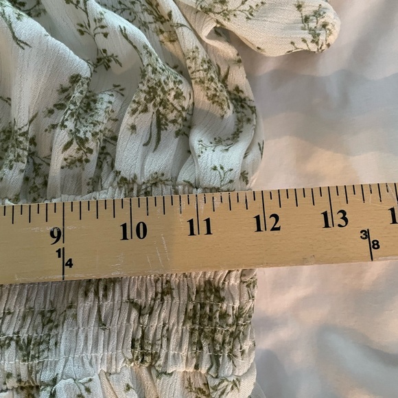 XS Paper Crane: Short Sleeve Floral Cottage Midi Sun Dress- Beige/Green Cottage - Picture 8 of 10